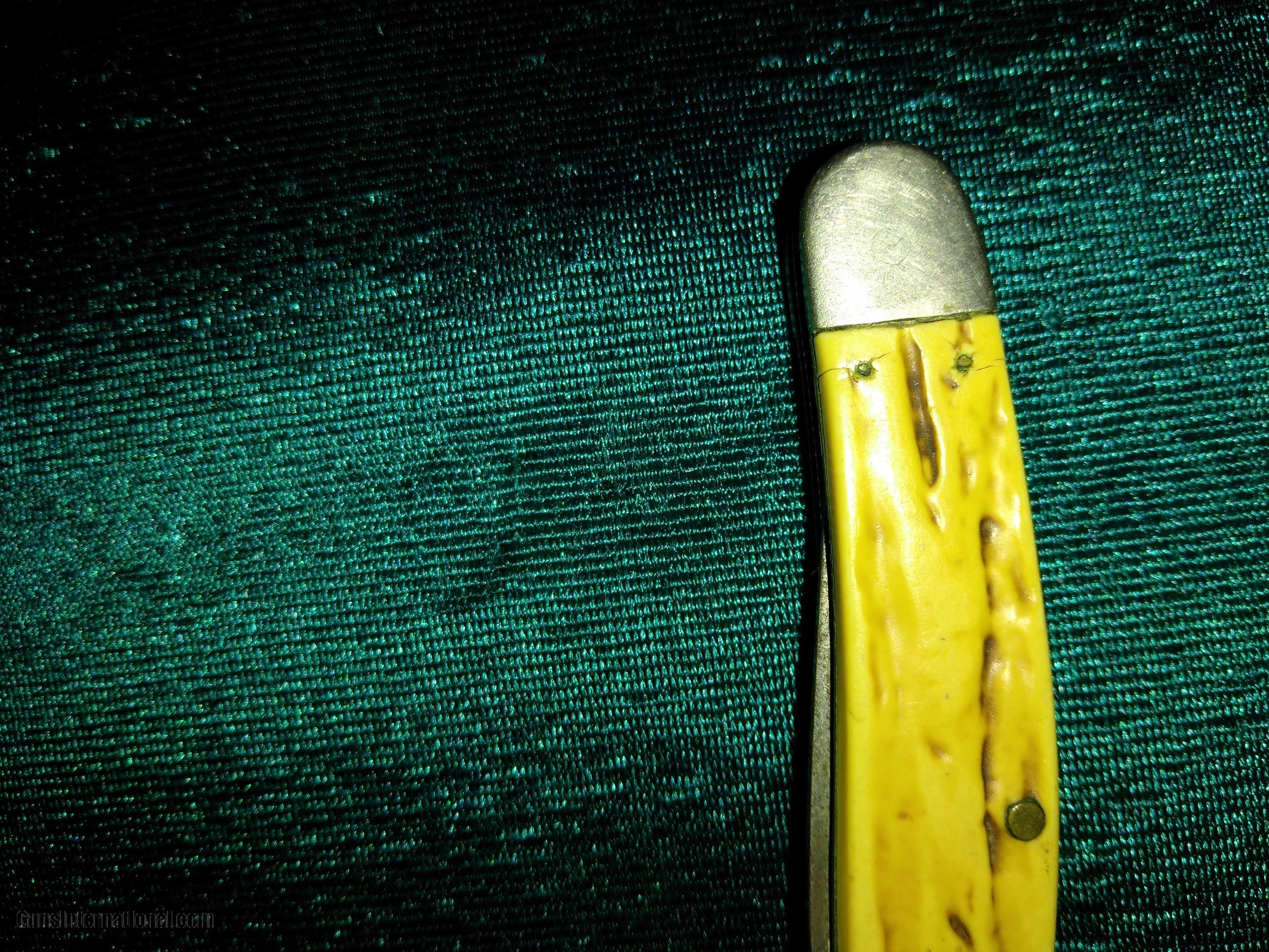 VINTAGE POCKET KNIVES WILL LET YOU cLEAN yOUR wAY OK