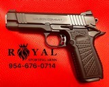 Wilson Combat SFT9 9mm carry pistol - 2 of 7