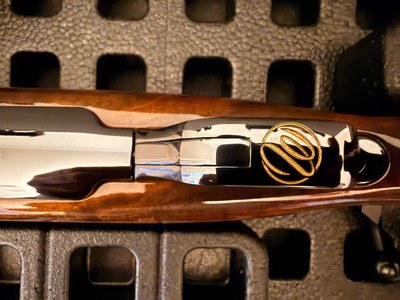“His & Hers” Custom Weatherby Mark V Presentation Rifles – Safari Club International Gold Inlay & Exhibition Walnut – 7mm Back Country .280 Ackley Imp - Image 19 of 25