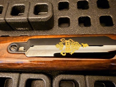 “His & Hers” Custom Weatherby Mark V Presentation Rifles – Safari Club International Gold Inlay & Exhibition Walnut – 7mm Back Country .280 Ackley Imp - Image 17 of 25