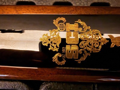 “His & Hers” Custom Weatherby Mark V Presentation Rifles – Safari Club International Gold Inlay & Exhibition Walnut – 7mm Back Country .280 Ackley Imp - Image 20 of 25