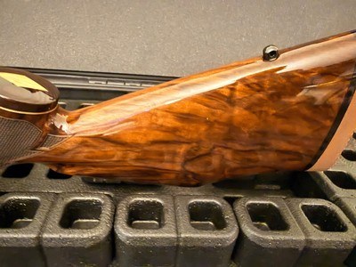 “His & Hers” Custom Weatherby Mark V Presentation Rifles – Safari Club International Gold Inlay & Exhibition Walnut – 7mm Back Country .280 Ackley Imp - Image 23 of 25
