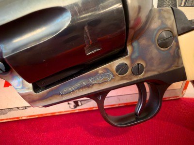 COLT SINGLE ACTION ARMY EARLY GEN 2 NICKEL FINISH FAUX MOTHER OF PEARL GRIPS IN .45 COLT - Image 3 of 10