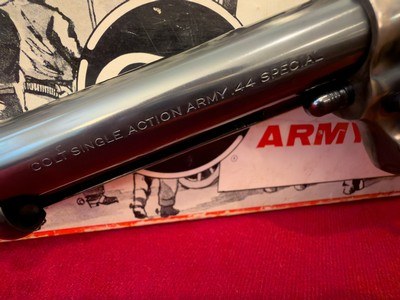 COLT SINGLE ACTION ARMY EARLY GEN 2 NICKEL FINISH FAUX MOTHER OF PEARL GRIPS IN .45 COLT - Image 4 of 10
