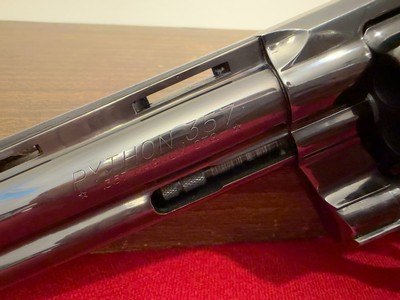 EARLY COLT PYTHON .357 MAGNUM REVOLVER (1962) – 6" BARREL – ROYAL BLUE – BOXED - Image 5 of 11