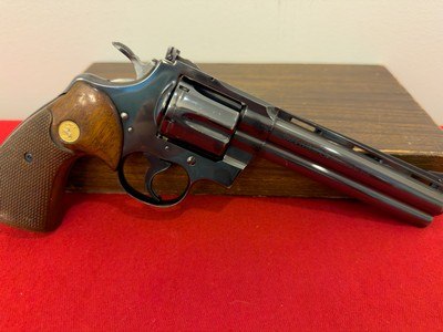 EARLY COLT PYTHON .357 MAGNUM REVOLVER (1962) – 6" BARREL – ROYAL BLUE – BOXED - Image 10 of 11
