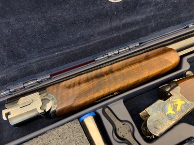 FACTORY ENGRAVED AND GOLD INLAIDBERETTA MODEL 687 SILVER PIGEON V WITH CASE AND TOOLS - Image 7 of 11