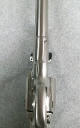 Ruger Super Redhawk 44 Magnum W/ Leupold 2XMint!! - 10 of 11