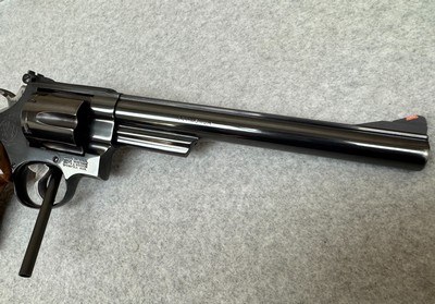 Smith & Wesson 29-3 44 Mag 8 3/8