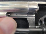 Smith Wesson model 686-6 357 - 2 of 7