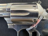 Smith Wesson model 686-6 357 - 4 of 7