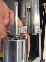 Smith Wesson model 66-1 357 combat magnum - 4 of 7