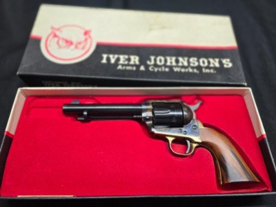 Iver johnson cattleman 45 colt