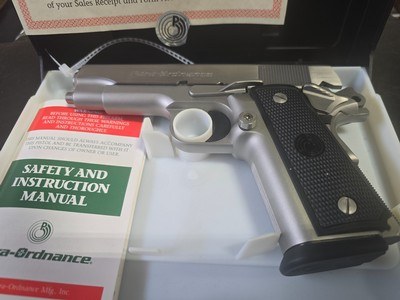 Para-ordnance p-13 45 acp - Image 1 of 10