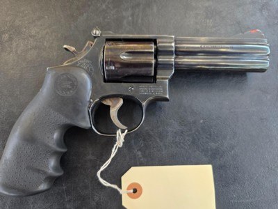 Smith wesson model 586 no dash 357mag - Image 1 of 9
