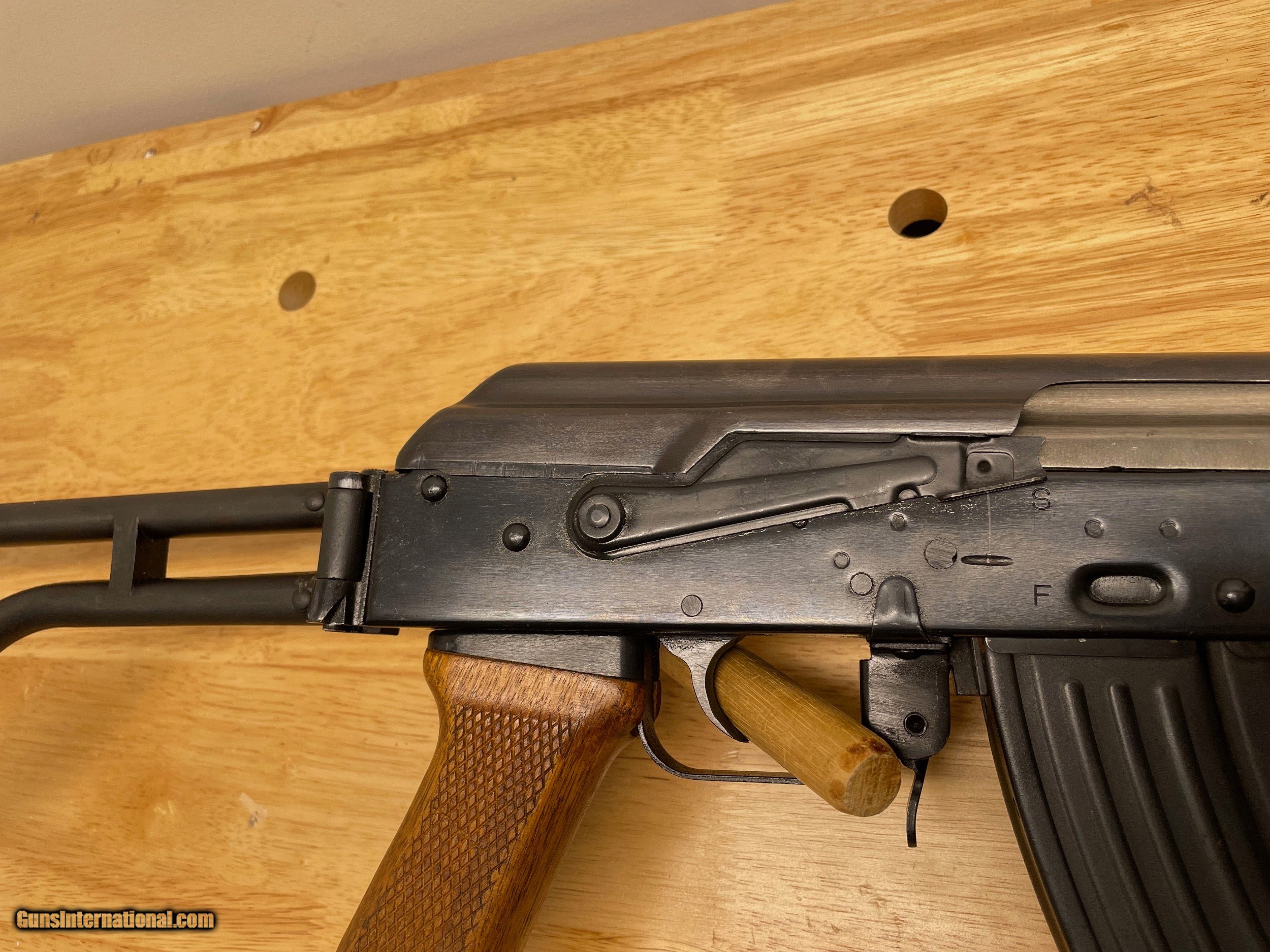 Poly Tech AKS-762 Pre-ban Side Folder Excellent Shape.