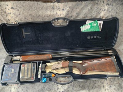 Beretta dt11,12gauge,left hand,32 inch, adjustable comb,sporting - Image 1 of 15