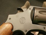 SMITH & WESSON HAND EJECTOR MK II
SECOND MODEL .455 WEBLEY
BRITISH MILITARY REVOLVER
EXCELLENT!! - 4 of 12