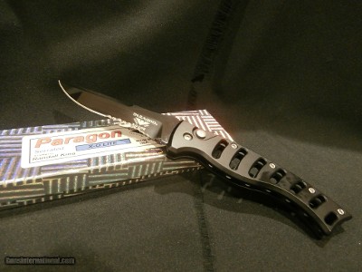 PARAGON X-O LITE AUTOMATIC KNIFE
BLACK SERRATED ATS-34 BLADE
NIB!!