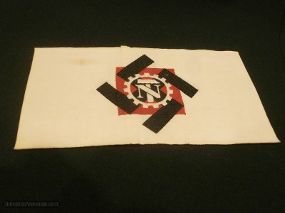 WWII WW2 NAZI ARMBAND WWII NAZI PARTY ARMBAND NAZI ARMBAND WWII GERMAN ARMBAND WWII GERMAN NAZI ARMBAND WWII 100% ORIGINAL!!