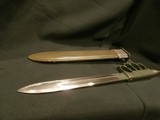 US MODEL 1918 MARK I TRENCH KNIFE
WWII PROTOTYPE
M1 GARAND BLADE w/ EXTENDED POMMEL SPIKE
OD GREEN
w/SCABBARD - 6 of 15