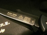 AL MAR AUTO-SERE 1ST PRODUCTION
BLACK & GOLD BLADE
AUTOMATIC SERE KNIFE
PRESENTATION CASE
BRAND NEW!! - 3 of 6