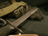 US M7 BAYONET WITH KNUCKLE GUARD.
US M7 M-16 KNUCKLE KNIFE.
US M7 BAYONET WITH KNUCKLE GUARD.
US M7 KNUCKLE GUARD BAYONET.
US M-16 KNUCKLE KNIFE - 8 of 15