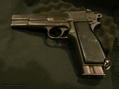 BROWNING HI-POWER 9mm WWII JOHN INGLIS 9mm HI-POWER WWII BROWNING INGLIS HI-POWER 9mm BROWNING FN 9mm HI-POWER JOHN INGLIS
