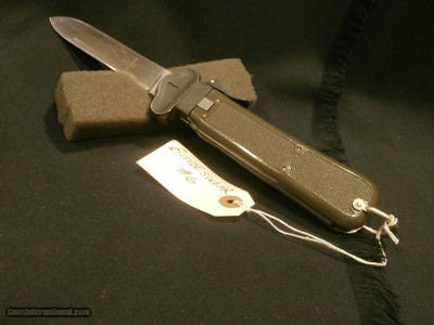 GERMAN BUNDESWEHR AIRBORNE GRAVITY KNIFE GERMAN LUFTWAFFE GRAVITY KNIFE BUNDESWEHR GRAVITY KNIFE PARATROOPER GRAVITY KNIFE
TYPE 4
#6