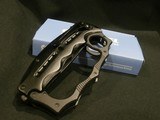 FOLDING KNUCKLE KNIFE COLD STEEL KNUCKLE KNIFE
FIGHTING KNUCKLE KNIFE
COLD STEEL KNUCKLE KNIFE - 5 of 12