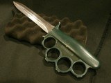 WWII WW2 EVERITT KNUCKLE KNIFE
WW2 EVERITT FIGHTING KNIFE
WWII EVERITT KNUCKLE KNIFE
GREEN - 3 of 6