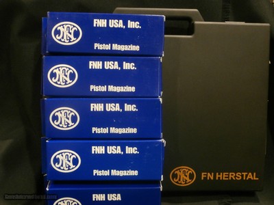FN IOM 5.7 MAGAZINES
EXTREMELY RARE!! ORIGINAL FN 5.7x28mm IOM MAGAZINES FNH USA Five-Seven IOM MAGAZINES 5.7x28mm MAGAZINES BRAND NEW!!