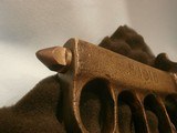 US MODEL 1918 MARK I TRENCH KNIFE AU LION 1918 MARK I KNUCKLE KNIFE
US 1918 MARK I TRENCH KNIFE AU LION
U.S. 1918 MKI TRENCH KNIFE AU LION - 3 of 11