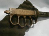 US MODEL 1918 MARK I TRENCH KNIFE AU LION 1918 MARK I KNUCKLE KNIFE
US 1918 MARK I TRENCH KNIFE AU LION
U.S. 1918 MKI TRENCH KNIFE AU LION
