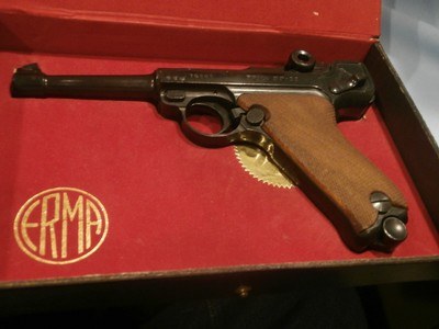 ERMA EP 22 P 08 STYLE .22LR PISTOL
ERMA .22LR P 08 EP 22
.22LR GERMAN PISTOL
ERMA EP 22
LA 22
.22LR PISTOLS