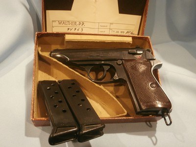 WALTHER PP 7.65mm .32acp MANURHIN (FRANCE) ALL MATCHING, TWO MAGAZINES, VERY EARLY MANURHIN PP EXC+ CONDITION!! IN ORIGINAL BOX!!