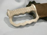 US MILITARY KNUCKLE GUARD FIGHTING KNIFE WWII FIGHTING KNIFE
MASSIVE!
US WWII KNUCKLE GUARD FIGHTING KNIFE WITH ORIGINAL SCABBARD!!
EXCELLENT! - 6 of 11