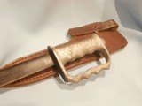 WWII NEW ZEALAND KNUCKLE KNIFEWWII KNUCKLE KNIFE NEW ZEALAND KNUCKLE KNIFEWWII US PACIFIC THEATER FIGHTING KNIFEWWII US KNUCKLE FIGHTING KNIFE - 4 of 12