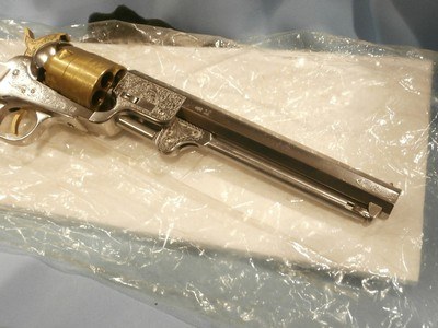 TAYLOR'S & CO.PIETTA 1851 NAVY.44 CAL PERCUSSION REVOLVER7 1/2