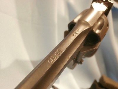 ENFIELD No.2 MKI ORIGINAL 1937 ENFIELD No.2 MK I .38 S&W ORIGINAL ENFIELD REVOLVER No.2 MK I .38 S&W No.2 MK I ENFIELD 1937 .38 S&W ORIGINAL No.2 MK I - Image 9 of 14