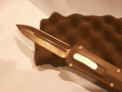 MICROTECH AUTOMATIC COMBAT TRODEN OTF AUTOMATIC FIGHTING KNIFE ..............CLONE!!! - Image 6 of 9