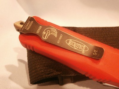 MICROTECH AUTOMATIC COMBAT TRODEN OTF AUTOMATIC FIGHTING KNIFE...RED GRIP................CLONE!!! - Image 8 of 9
