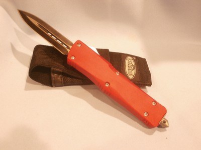 MICROTECH AUTOMATIC COMBAT TRODEN OTF AUTOMATIC FIGHTING KNIFE...RED GRIP................CLONE!!! - Image 5 of 9
