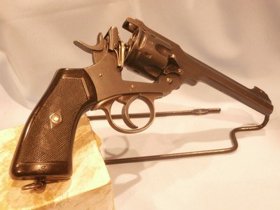 WEBLEY MK VI 1917 .455 CAL ALL-MATCHING SERIAL NUMBERS! EXCELLENT BORE & CHAMBERS! EXCELLENT OVERALL CONDITION!! - Image 6 of 11