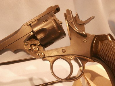 WEBLEY MK VI 1917 .455 CAL ALL-MATCHING SERIAL NUMBERS! EXCELLENT BORE & CHAMBERS! EXCELLENT OVERALL CONDITION!! - Image 2 of 11