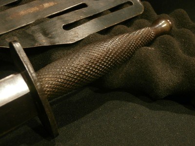 OSS STILETTO w/ORIGINAL SCABBARDWWII OSS MILITARY STILETTOWWII US STILETTOOSS FIGHTING KNIFEWWII OSS STILETTOWWII OSS FIGHTING KNIFE - Image 5 of 14