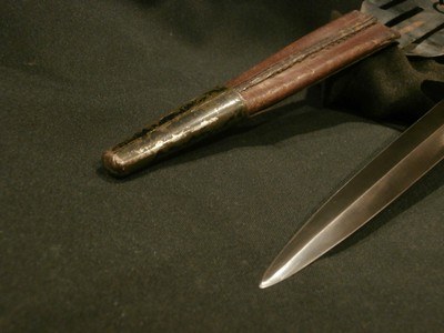 OSS STILETTO w/ORIGINAL SCABBARDWWII OSS MILITARY STILETTOWWII US STILETTOOSS FIGHTING KNIFEWWII OSS STILETTOWWII OSS FIGHTING KNIFE - Image 8 of 14