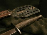 OSS STILETTO w/ORIGINAL SCABBARDWWII OSS MILITARY STILETTOWWII US STILETTOOSS FIGHTING KNIFEWWII OSS STILETTOWWII OSS FIGHTING KNIFE - Image 4 of 14