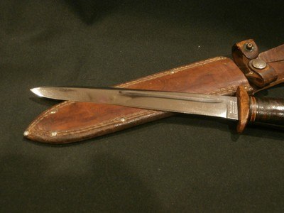 WWII WESTERN L77 STILETTORARE BAKELITE CROSS GUARD AND POMMEL!ORIGINAL SCABBARD!WWII L77 STILETTO!WESTERN L77 w/BAKELITE GUARD AND POMMEL!! - Image 2 of 15