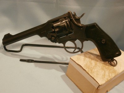 WEBLEY MK VI 1916 .455 CAL ALL-MATCHING SERIAL NUMBERS! EXCELLENT BORE & CHAMBERS! EXCELLENT OVERALL CONDITION!! Seller's Inventory # - Image 1 of 12